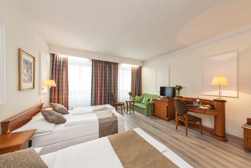 Novum Hotel Cristall Wien Messe Exterior photo