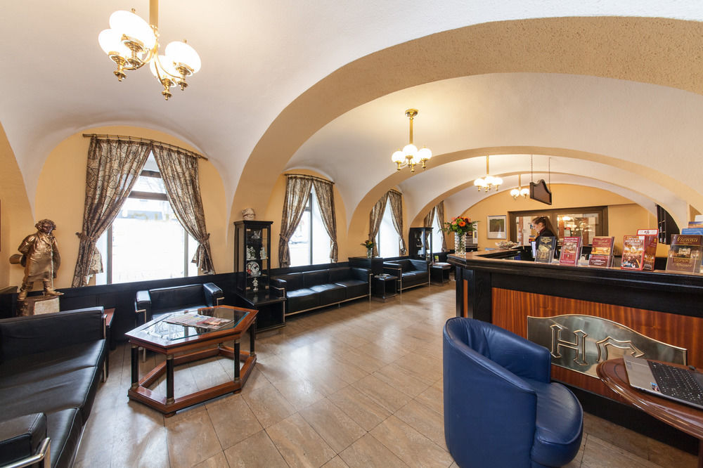 Novum Hotel Cristall Wien Messe Exterior photo